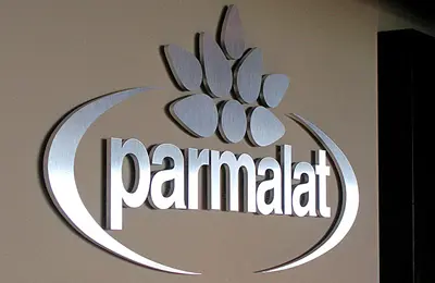 Logo 2D en aluminio cepillado